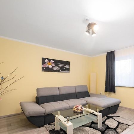 Familienfreundliche 3-Zimmer-Ferienwohnung Saal an der Donau Exterior photo